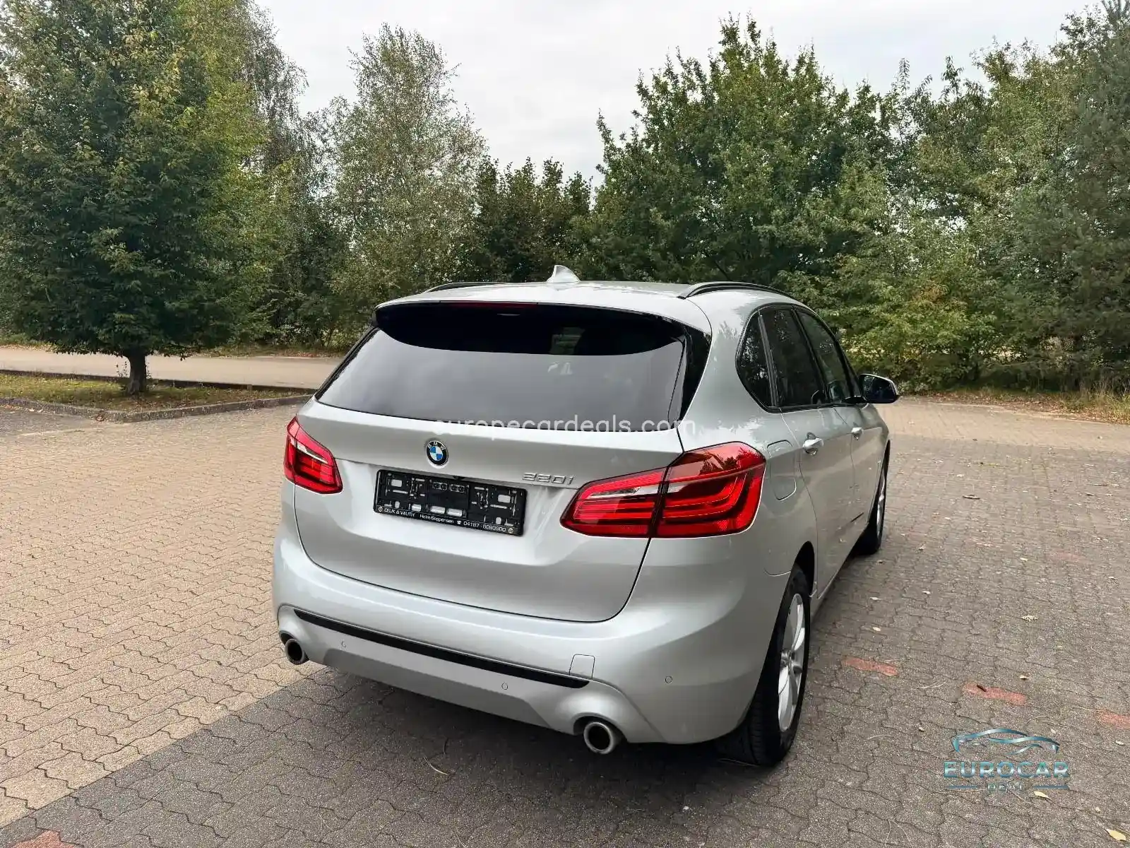 BMW 220
