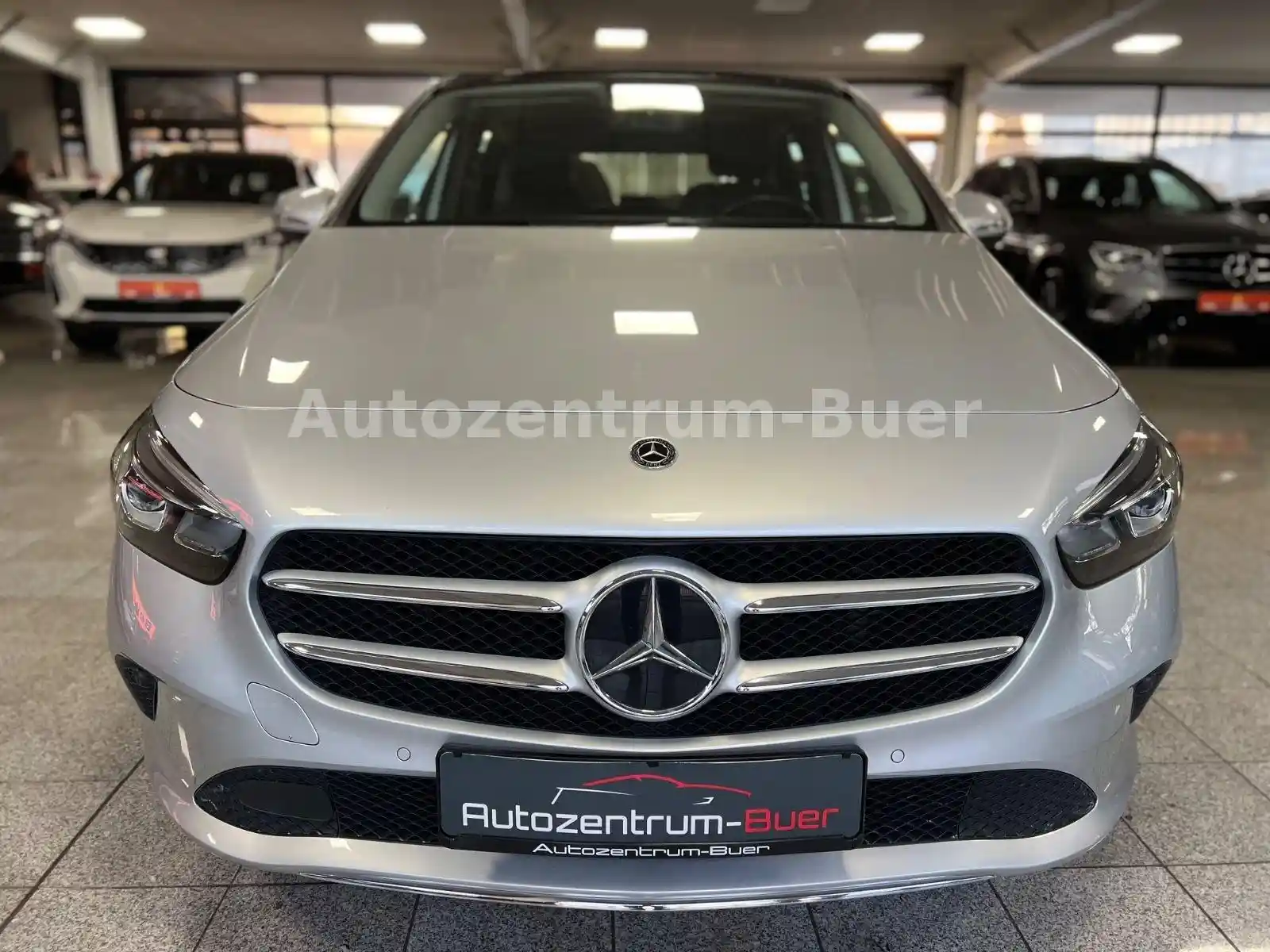 Mercedes-Benz B 200