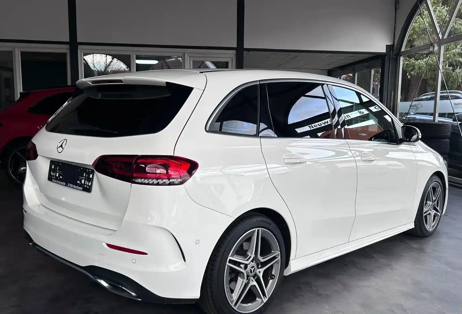 Mercedes-Benz B 200