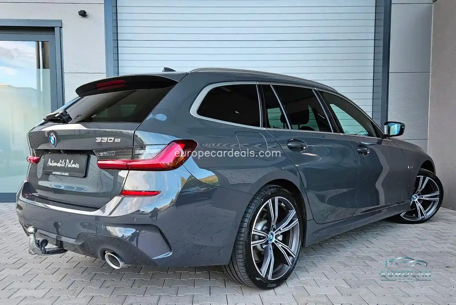 BMW 330