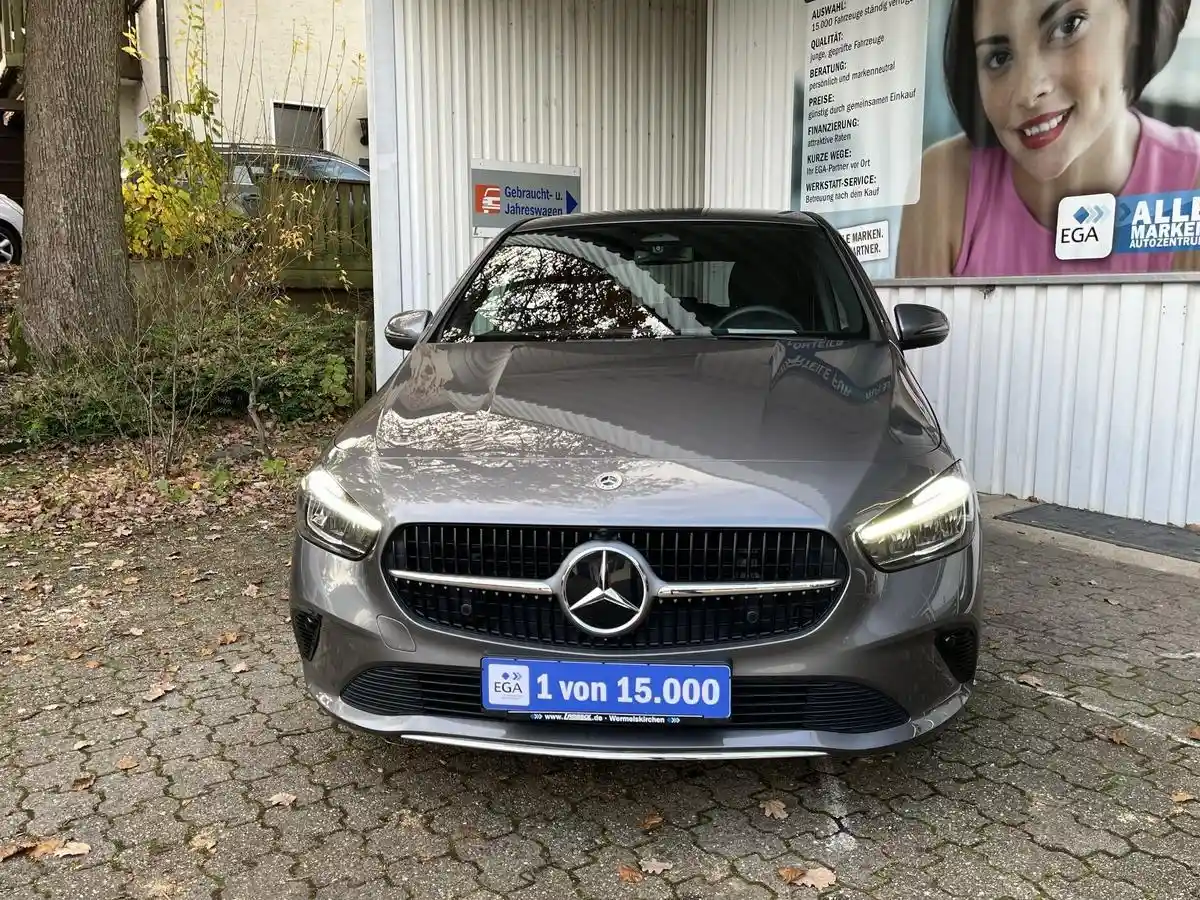 Mercedes-Benz B 200