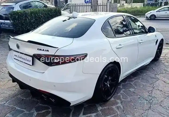 Alfa Romeo Giulia