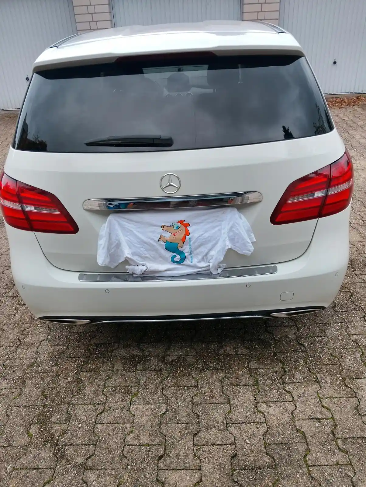 Mercedes-Benz B 200