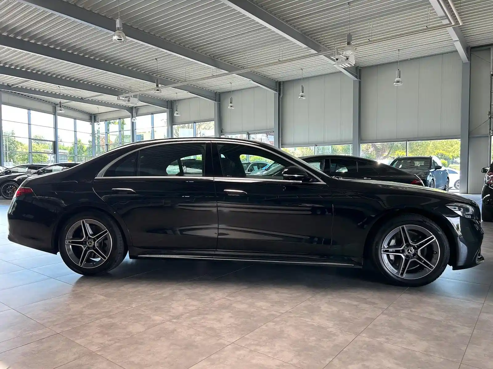 Mercedes-Benz S 500