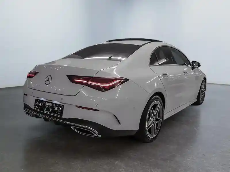 Mercedes-Benz CLA 180