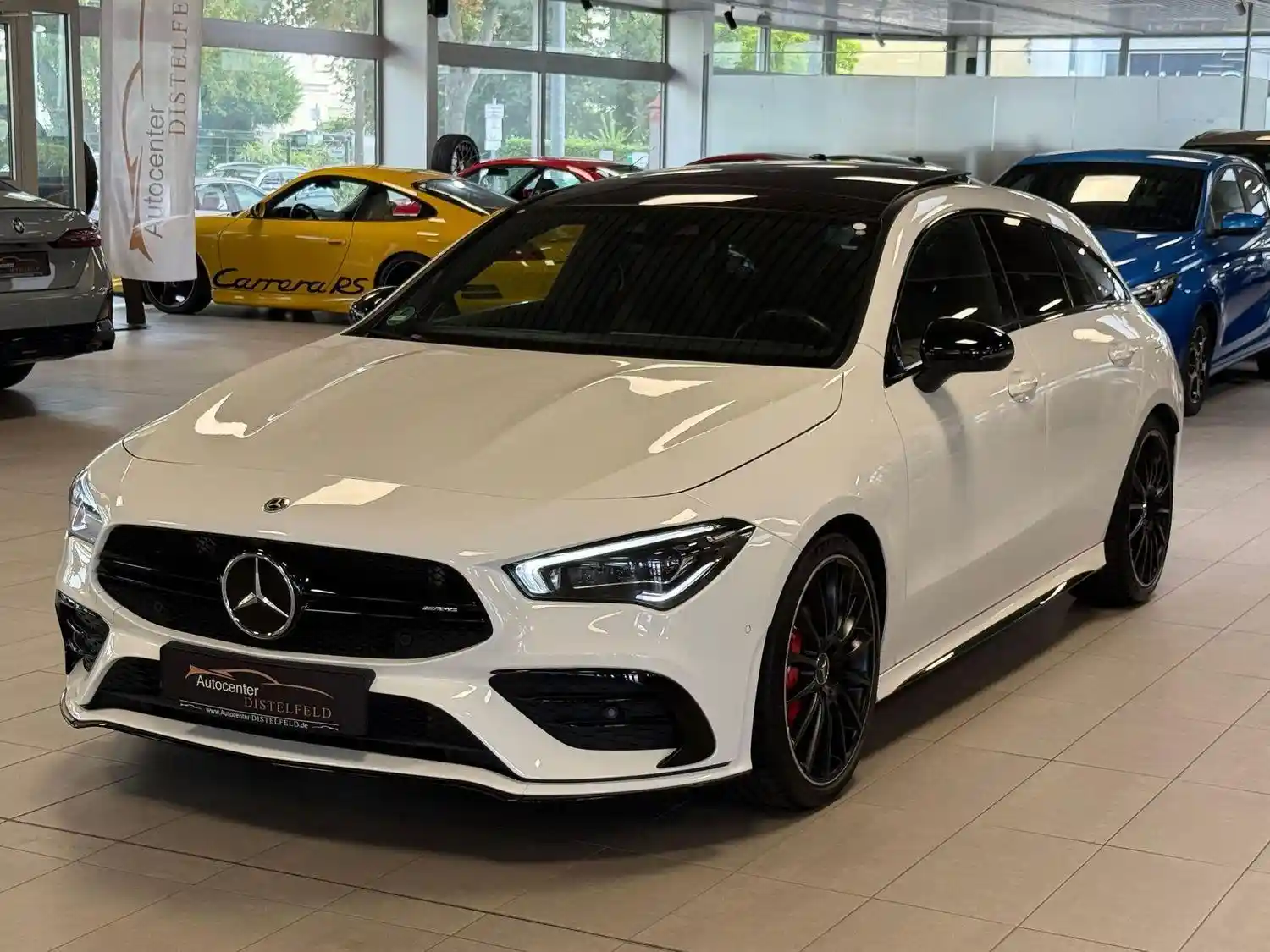 Mercedes-Benz CLA 35 AMG Shooting Brake