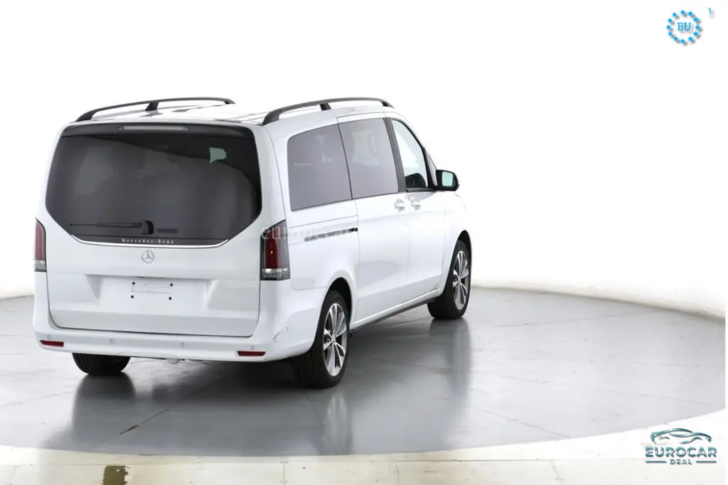 Mercedes-Benz V 220