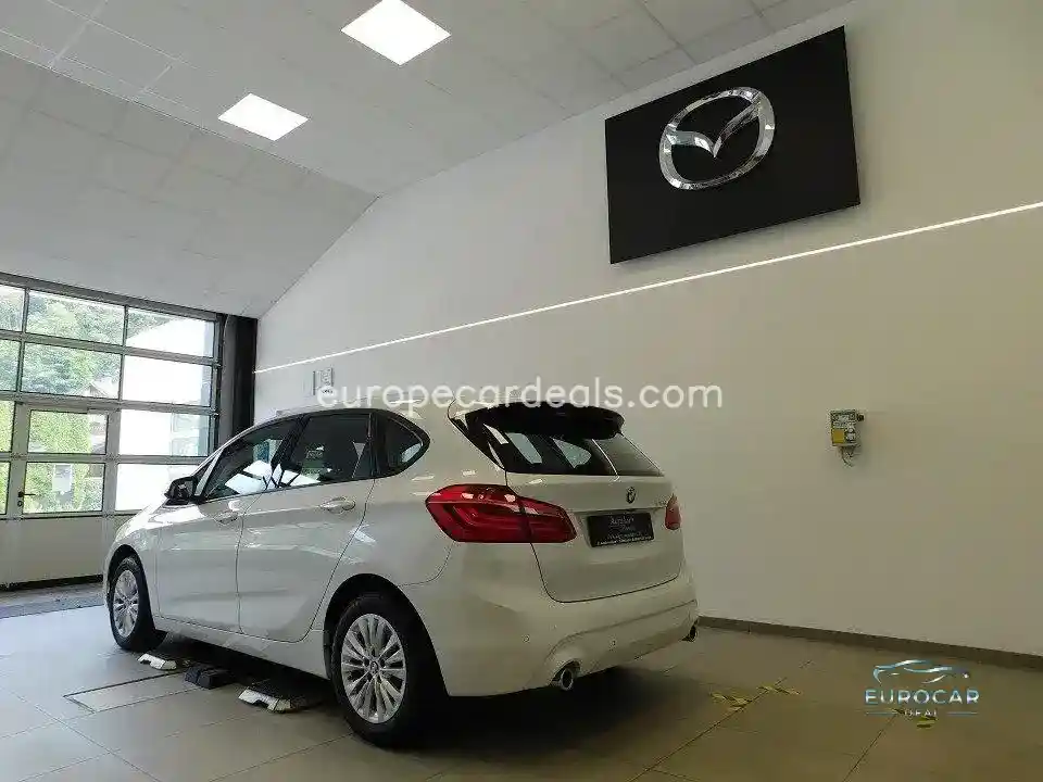 BMW 218