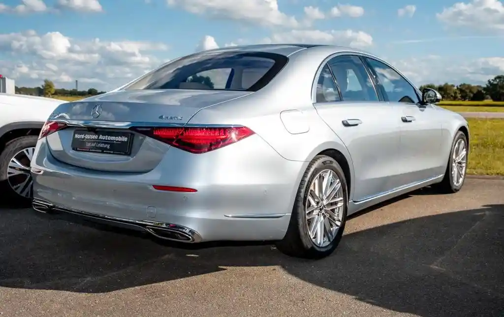 Mercedes-Benz S 500