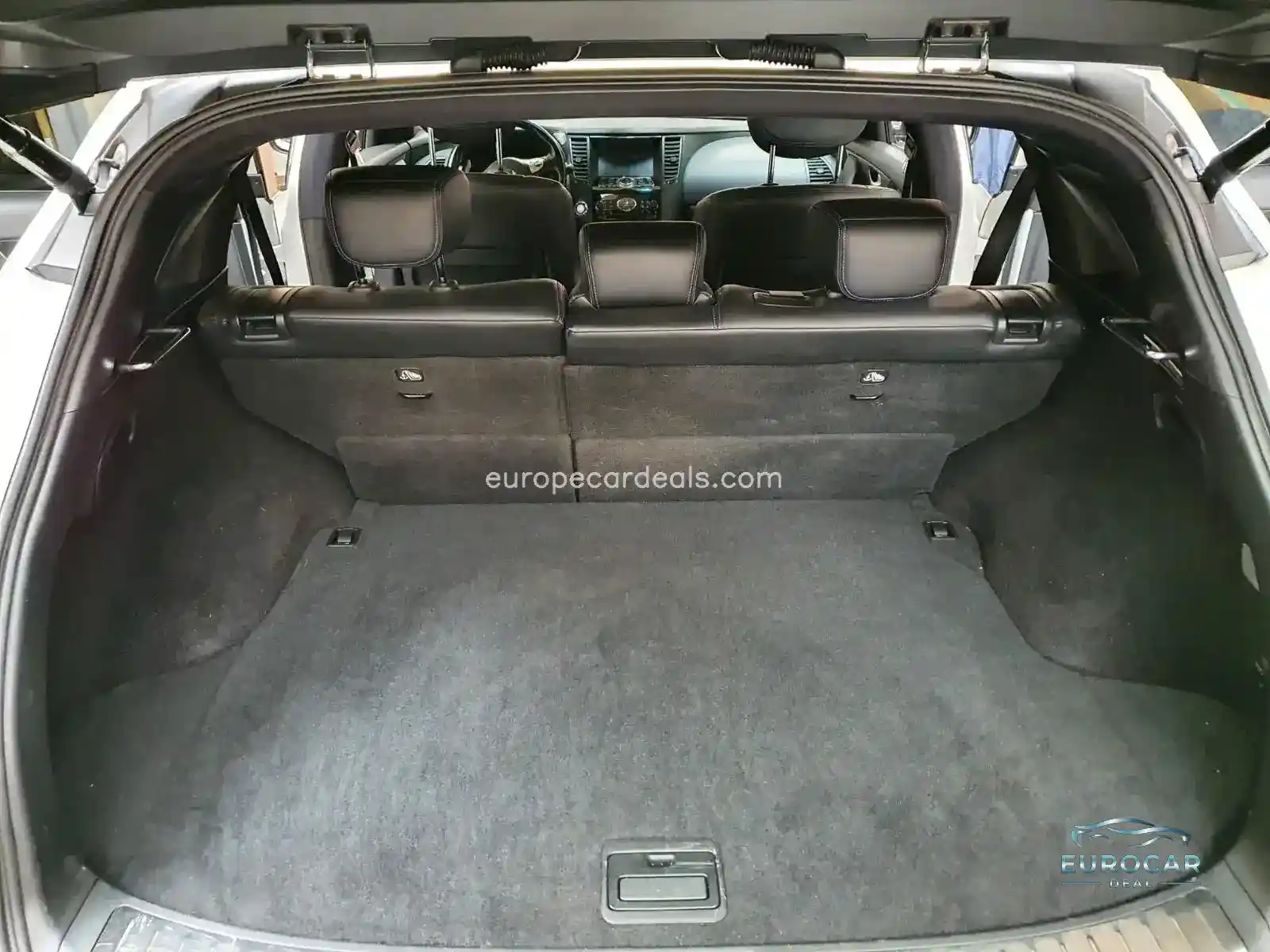 Infiniti QX70
