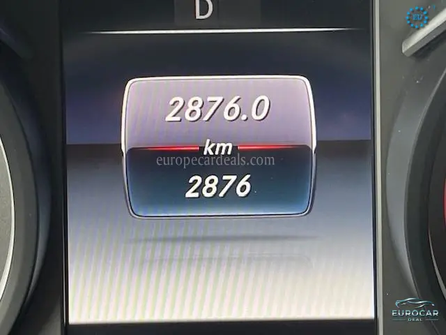 Mercedes-Benz V 220