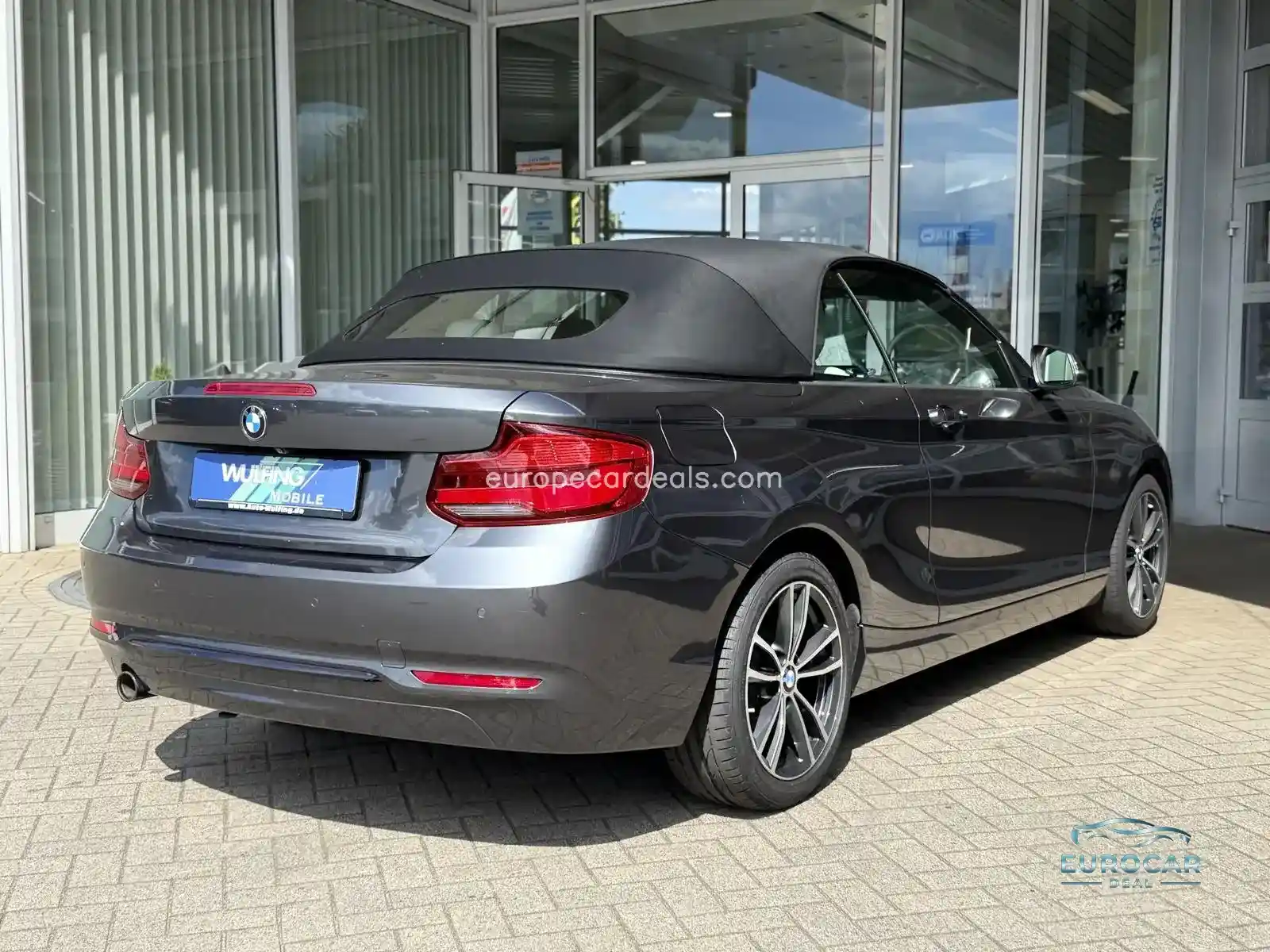 BMW 218