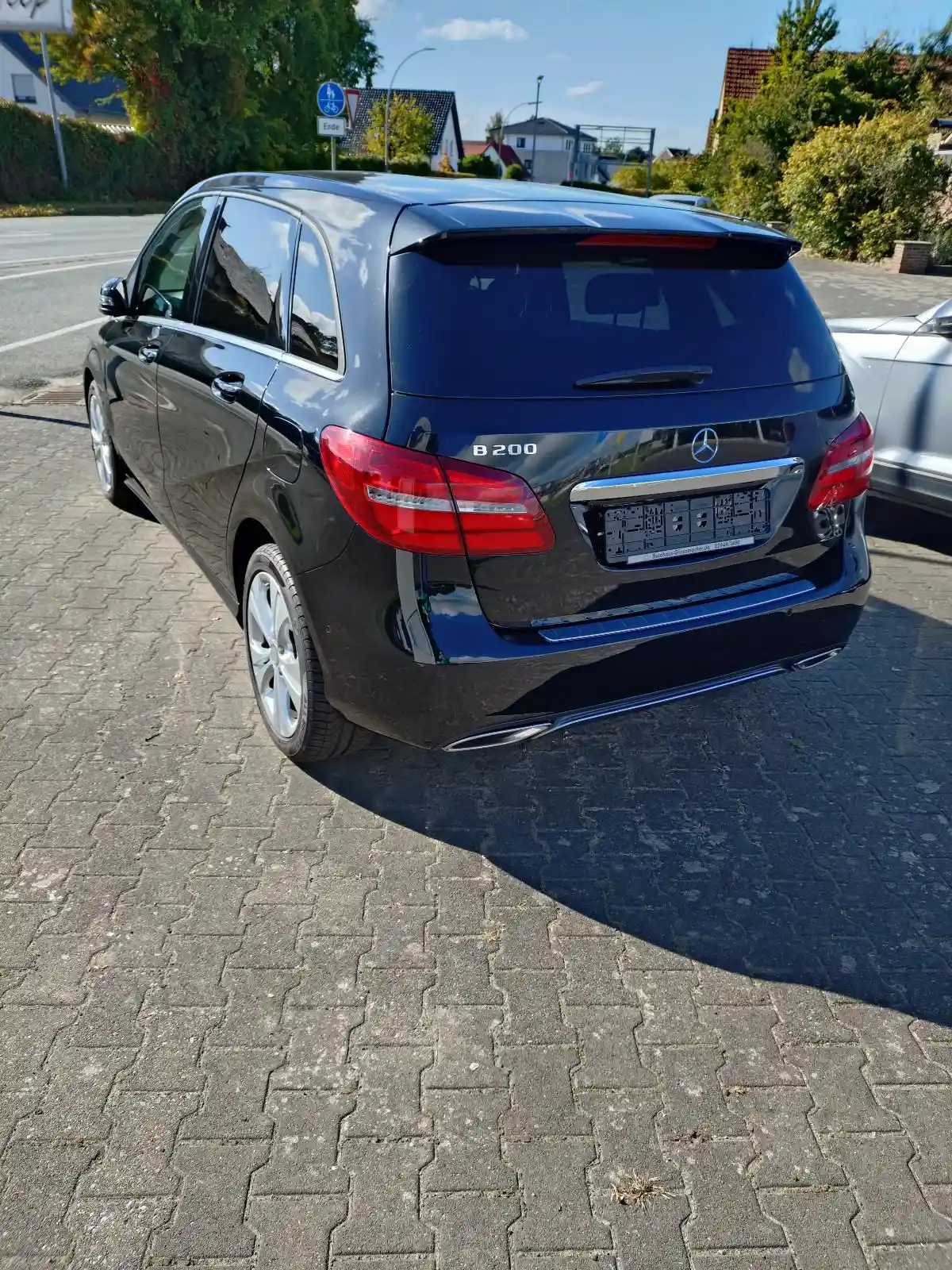 Mercedes-Benz B 200
