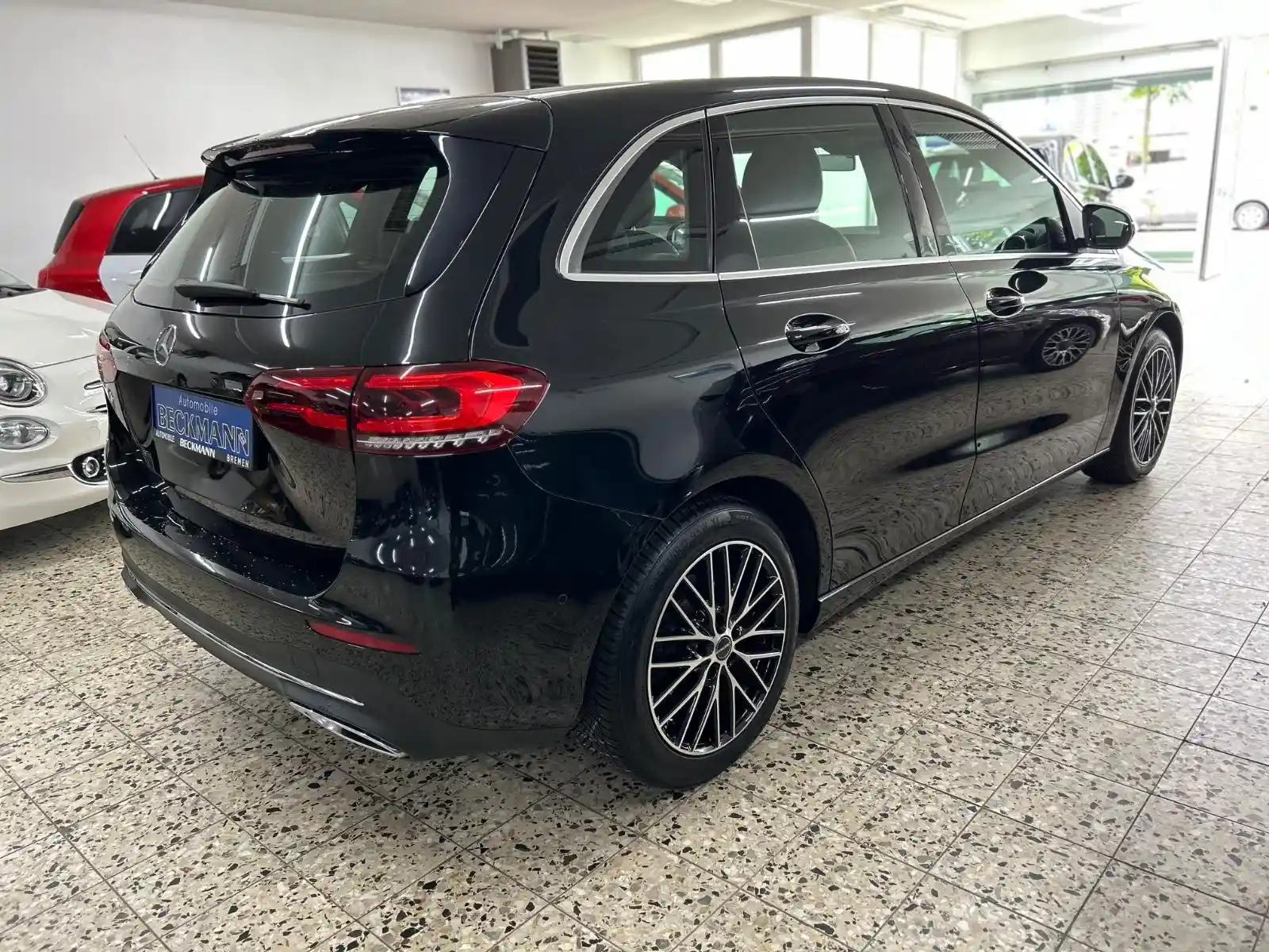 Mercedes-Benz B 200