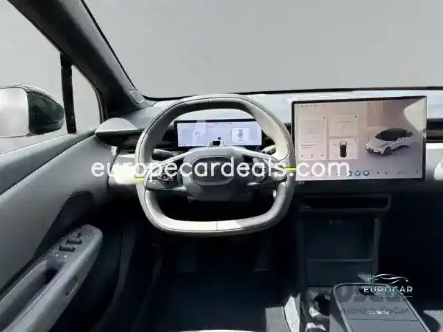 Lynk&Co 02