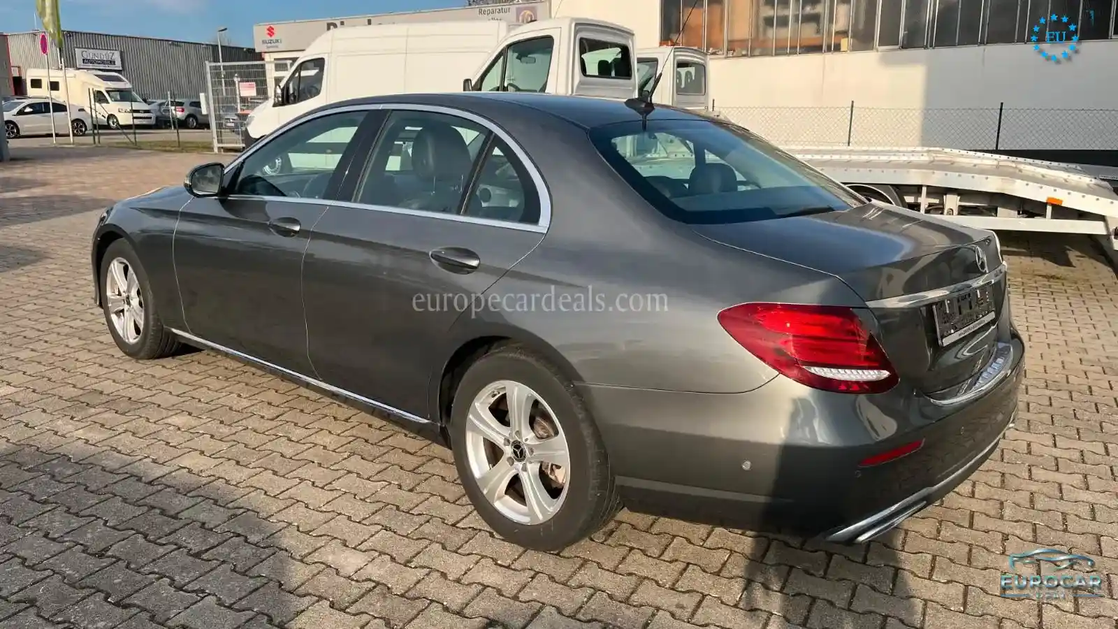 Mercedes-Benz E 200