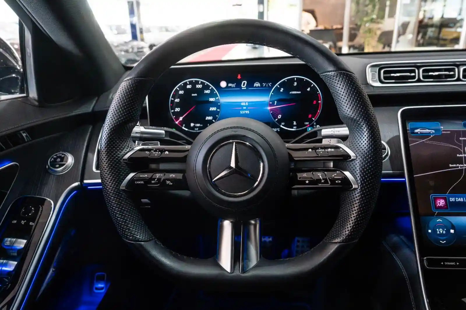 Mercedes-Benz S 400