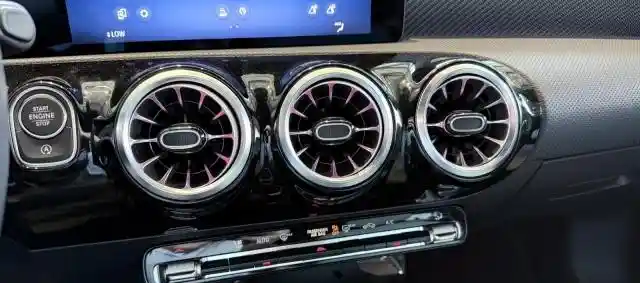Mercedes-Benz CLA 180 Shooting Brake