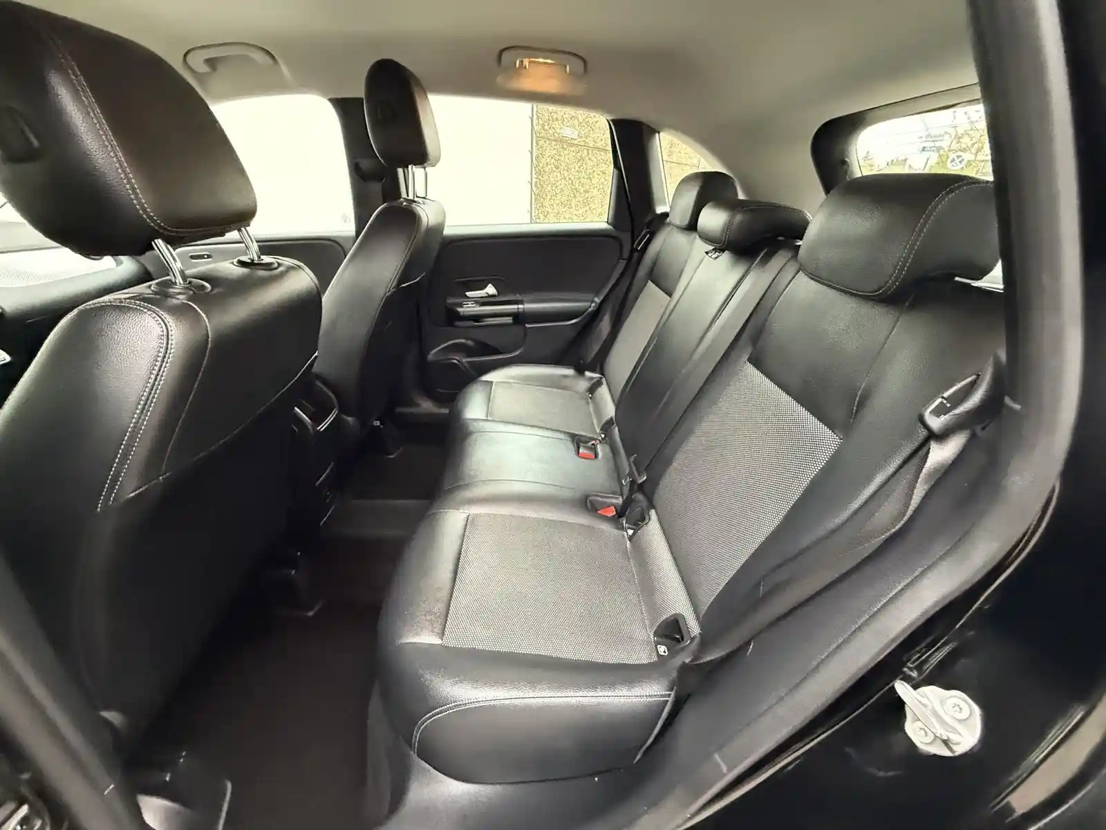 Mercedes-Benz B 250
