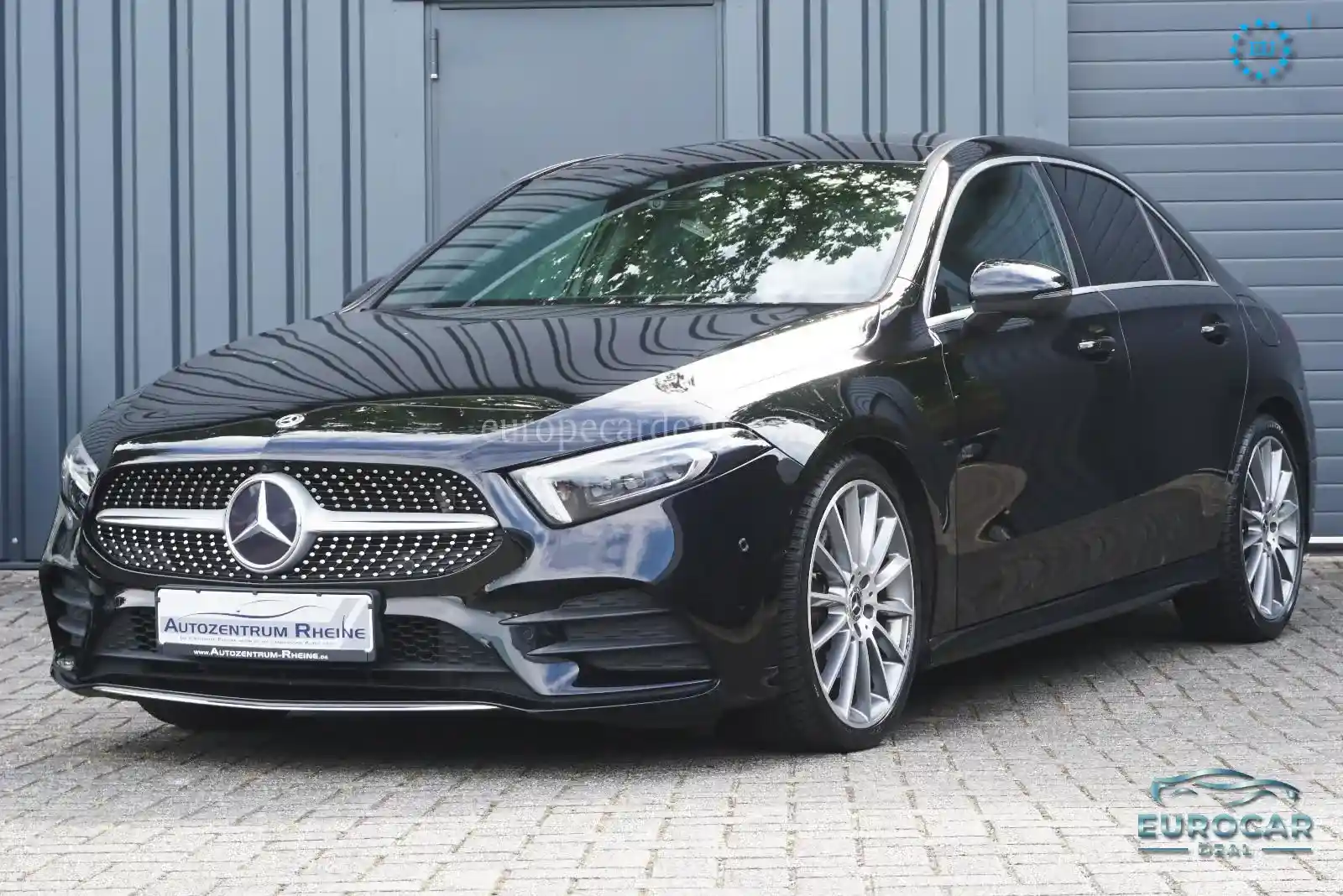 Mercedes-Benz A 220