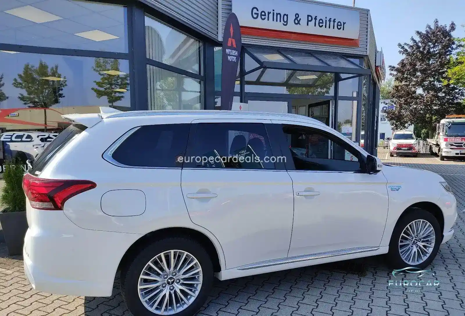 Mitsubishi Plug-in Hybrid Outlander