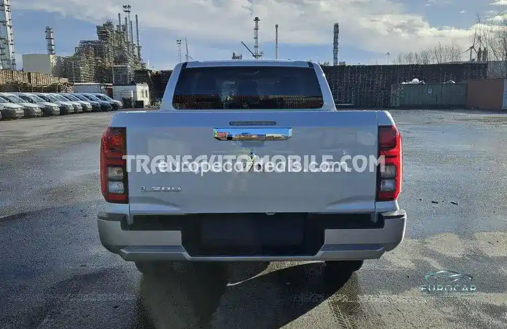 Mitsubishi L200