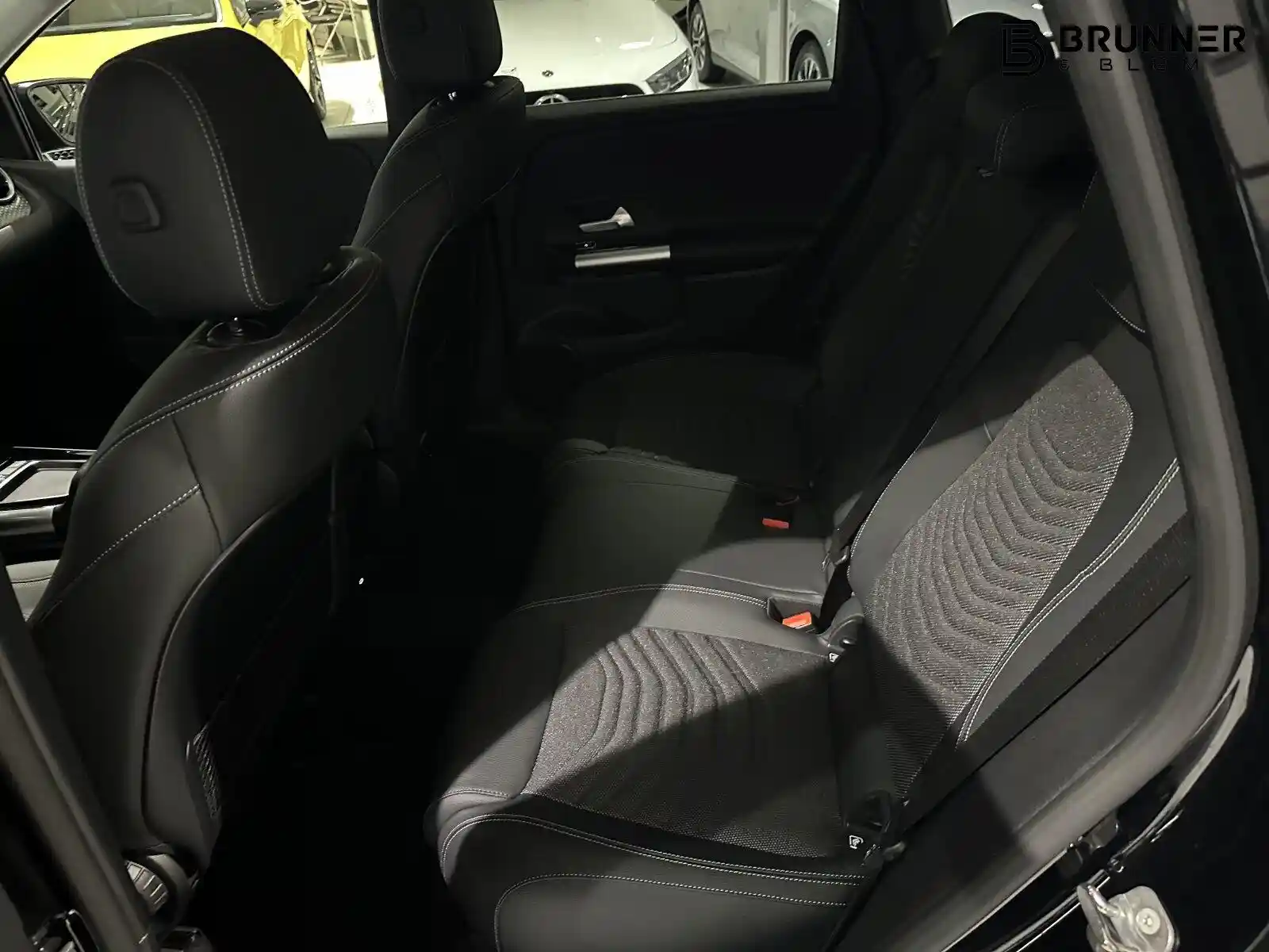 Mercedes-Benz B 200