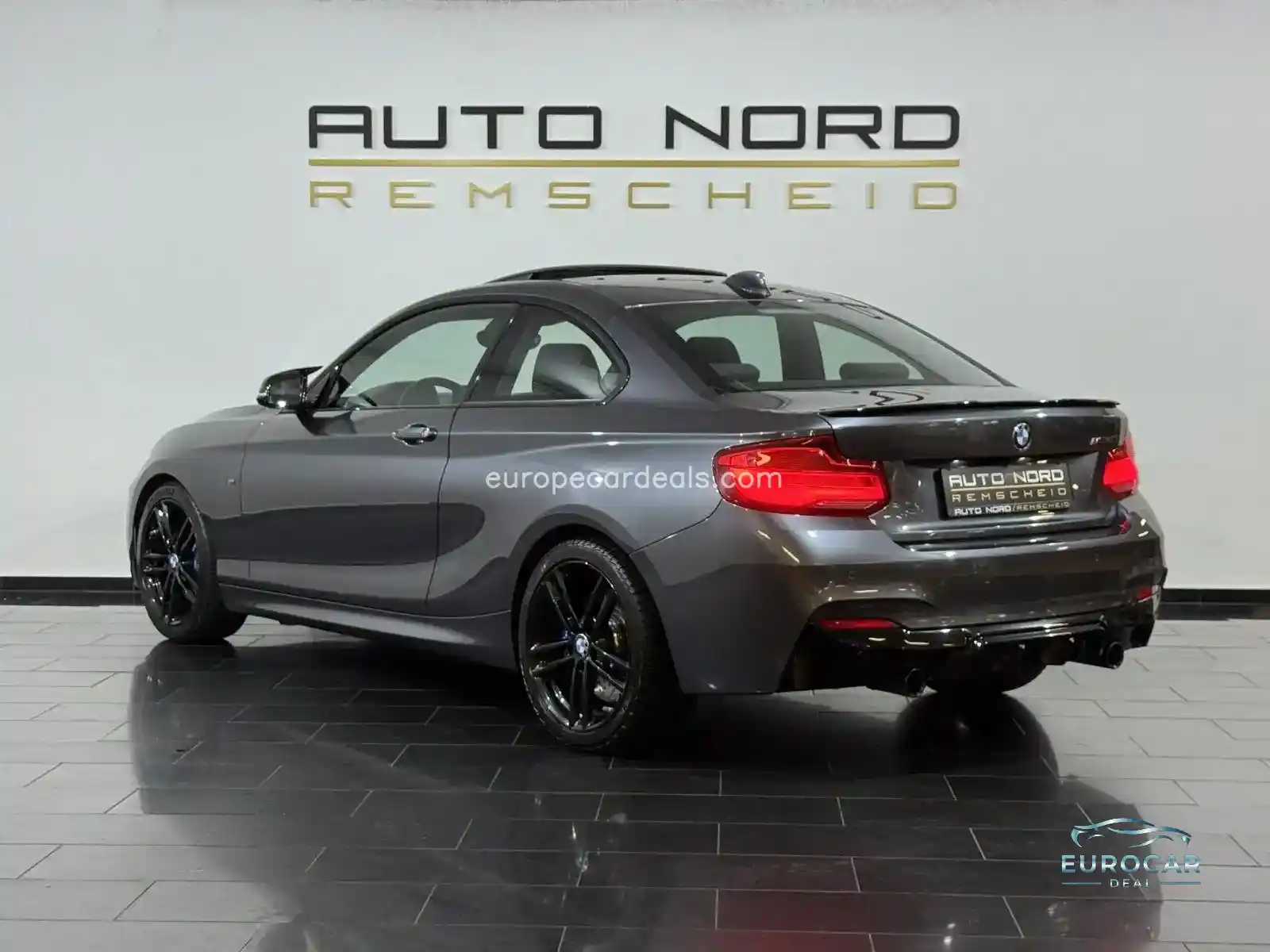 BMW M240i