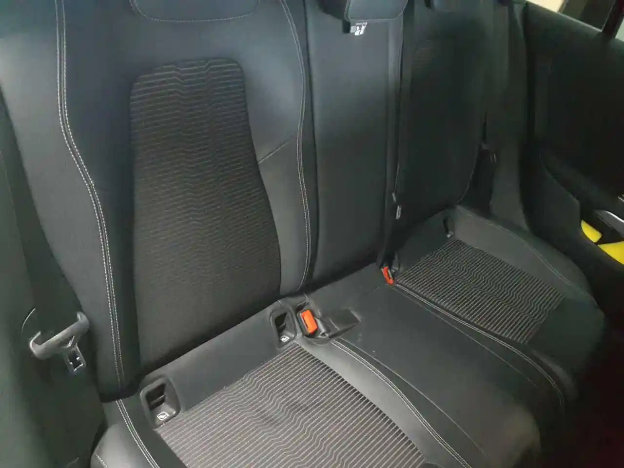 Mercedes-Benz CLA 220