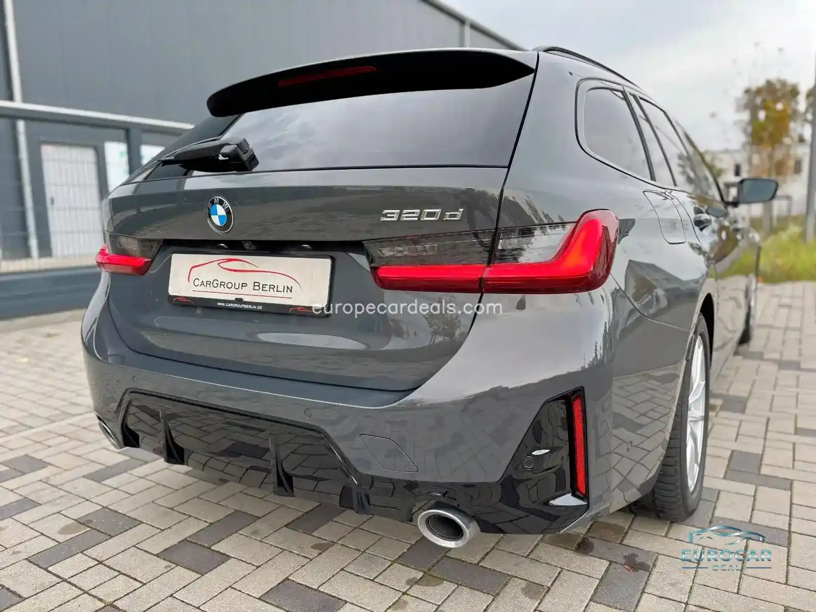 BMW 320