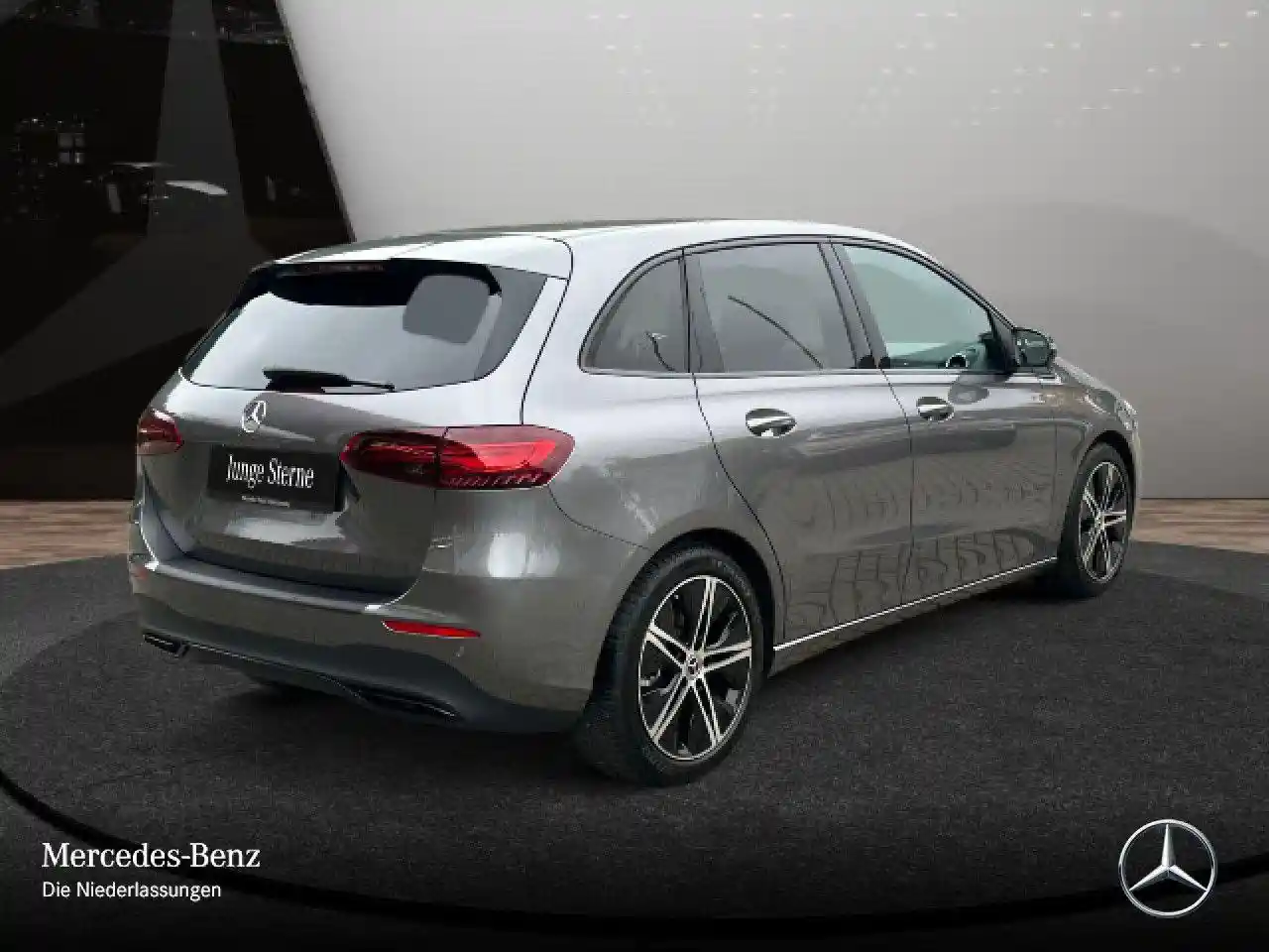 Mercedes-Benz B 220