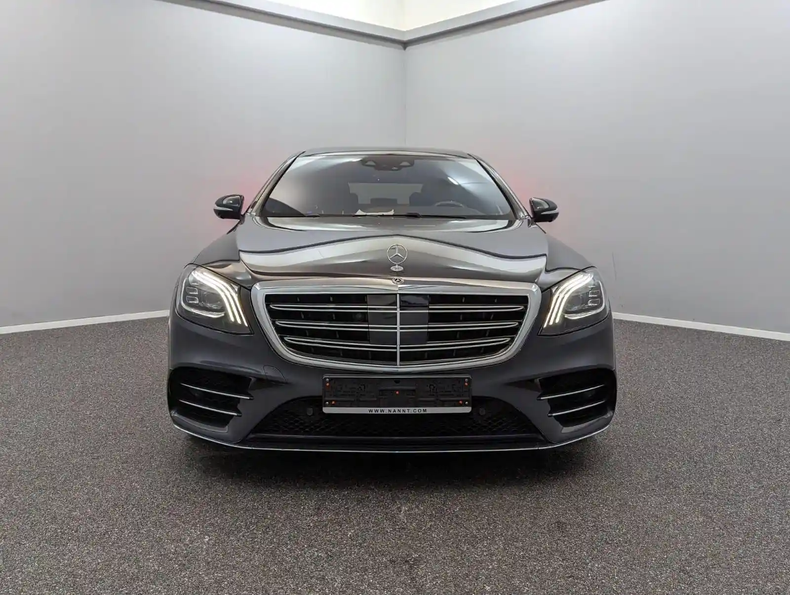 Mercedes-Benz S 560