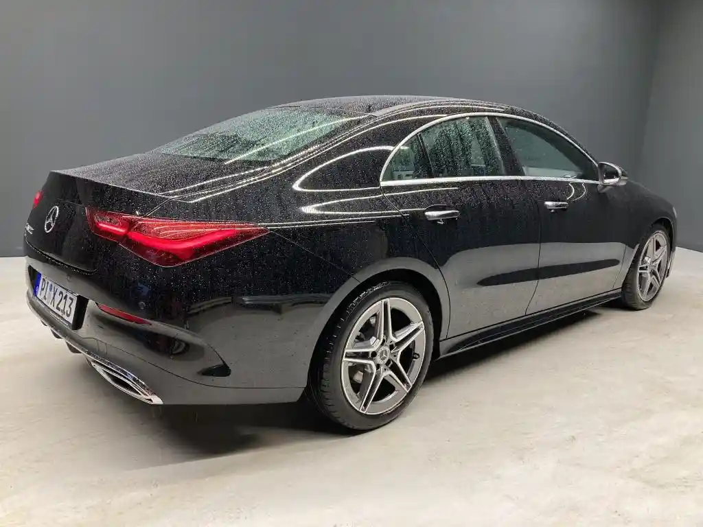 Mercedes-Benz CLA 200