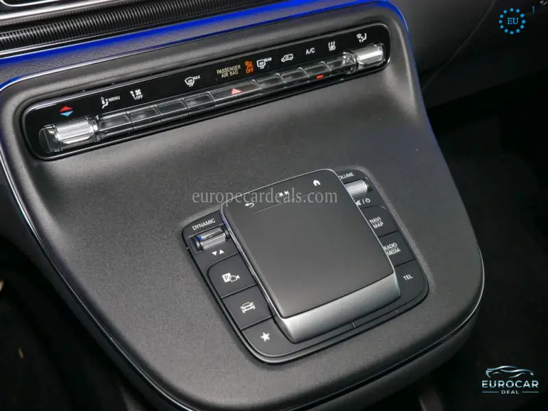 Mercedes-Benz V 220