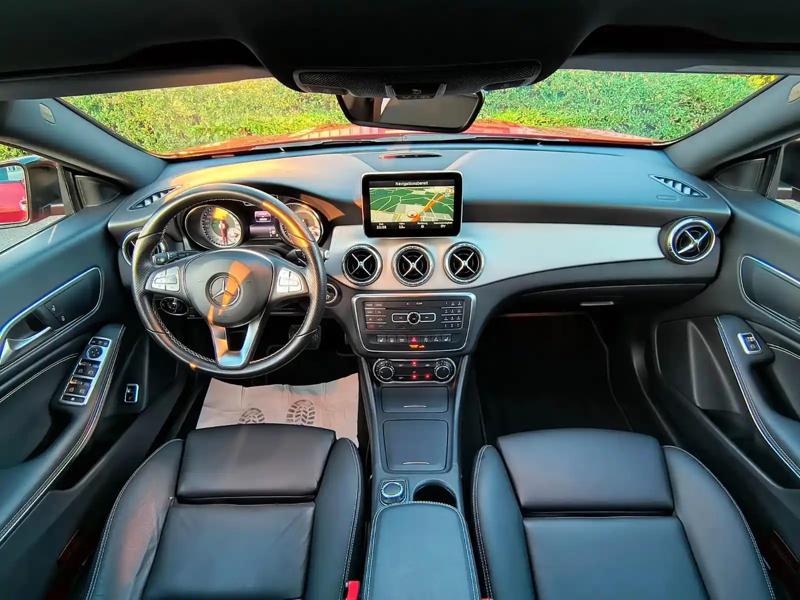 Mercedes-Benz CLA 180