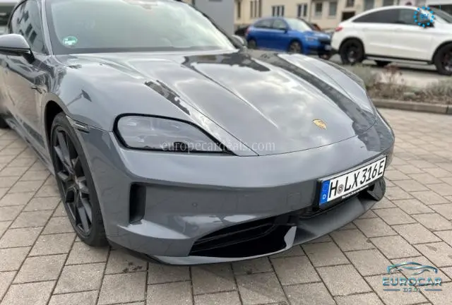Porsche Taycan