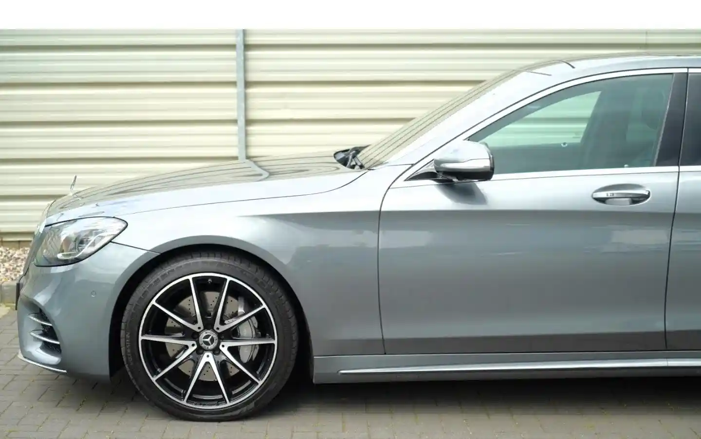 Mercedes-Benz S 400