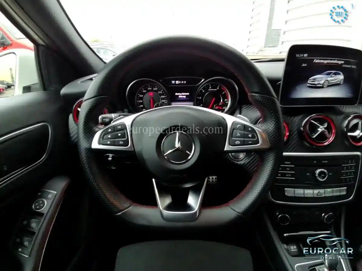 Mercedes-Benz A 45 AMG