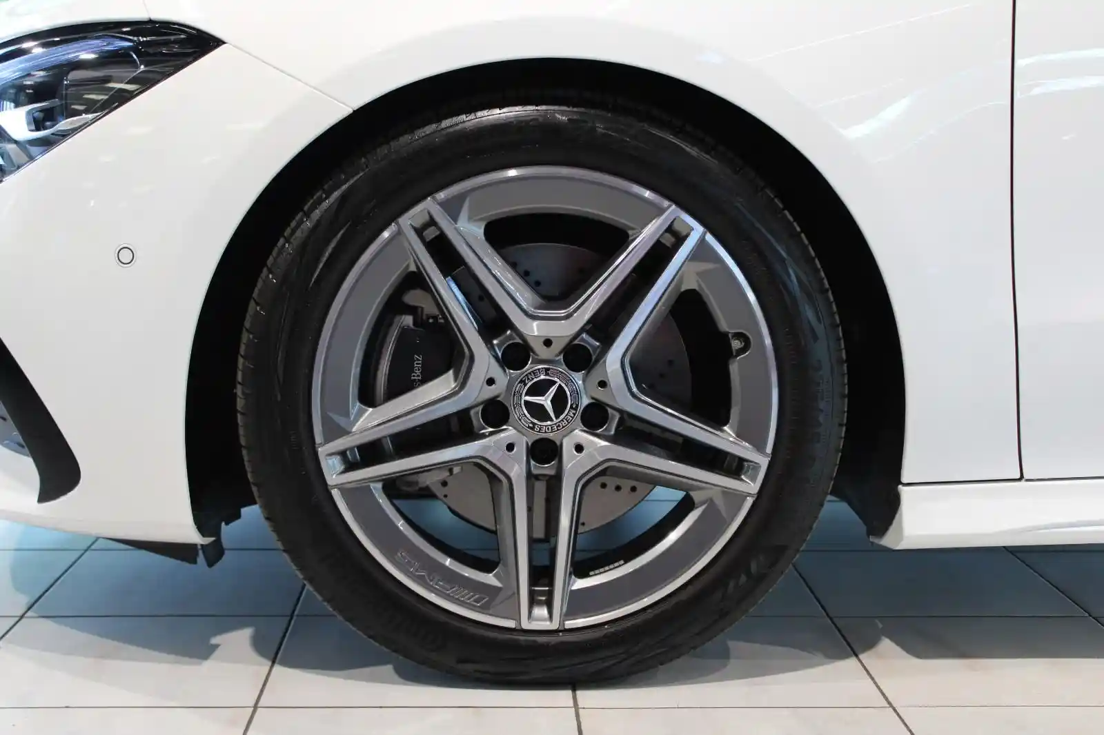 Mercedes-Benz CLA 200