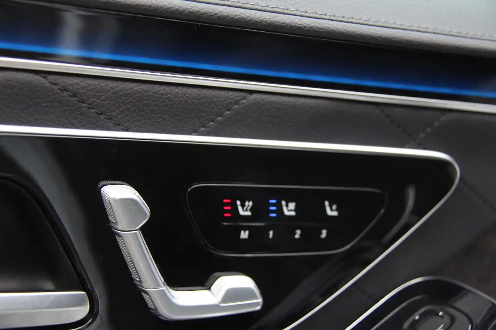 Mercedes-Benz S 400