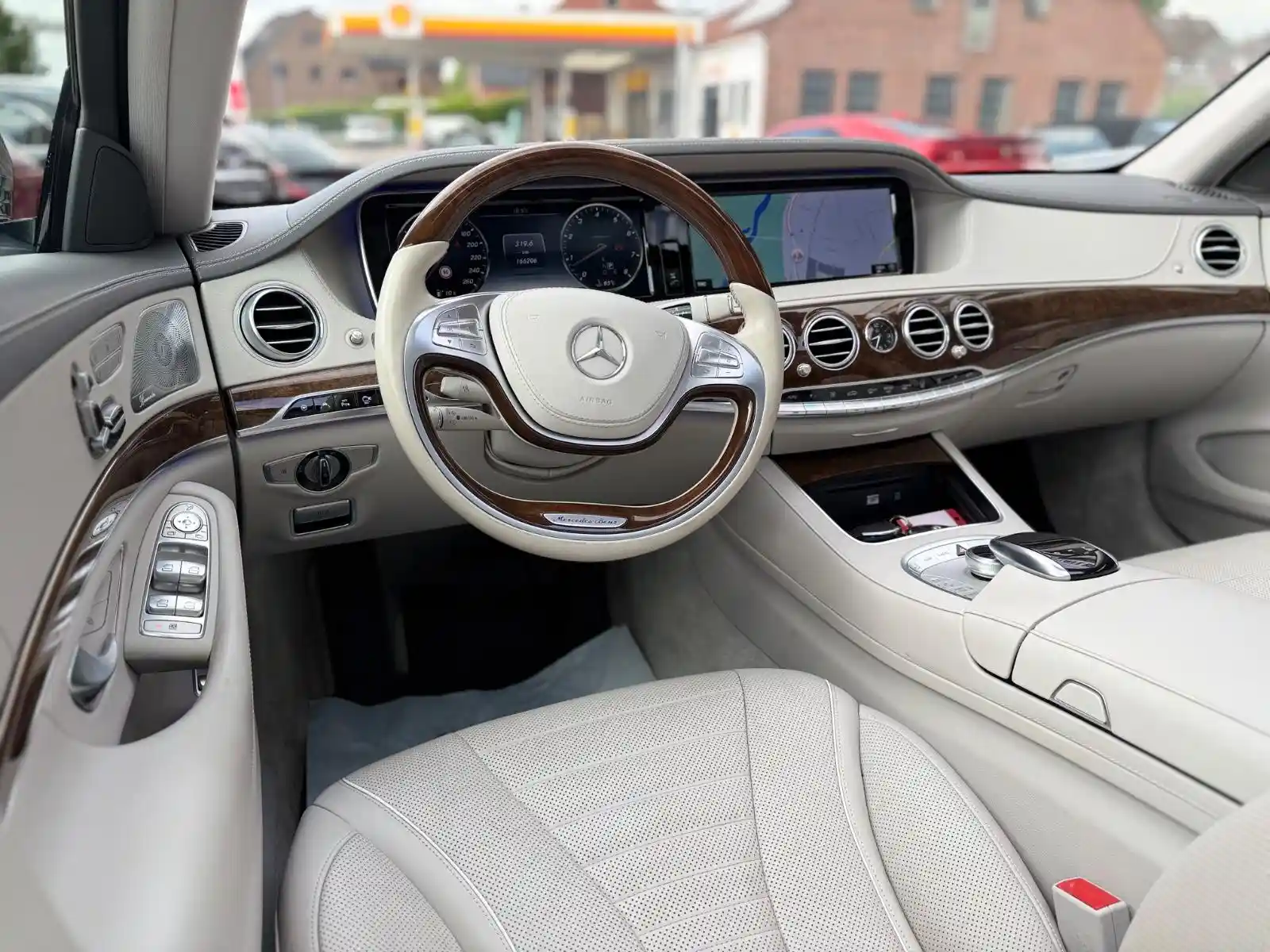 Mercedes-Benz S 500