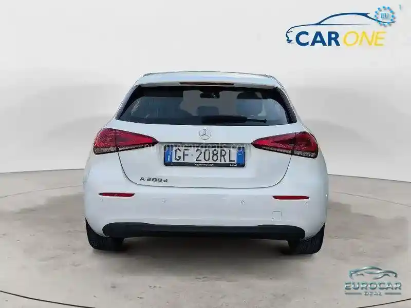 Mercedes-Benz A 200