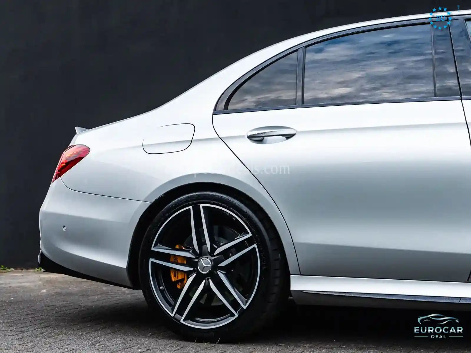 Mercedes-Benz E 63 AMG