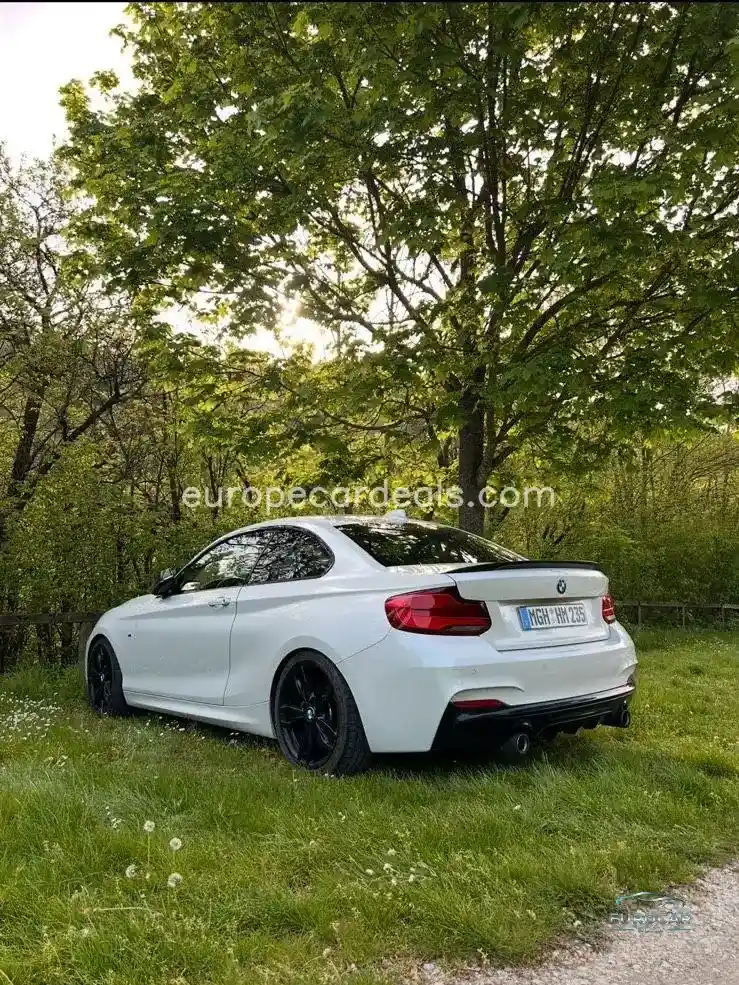 BMW M235