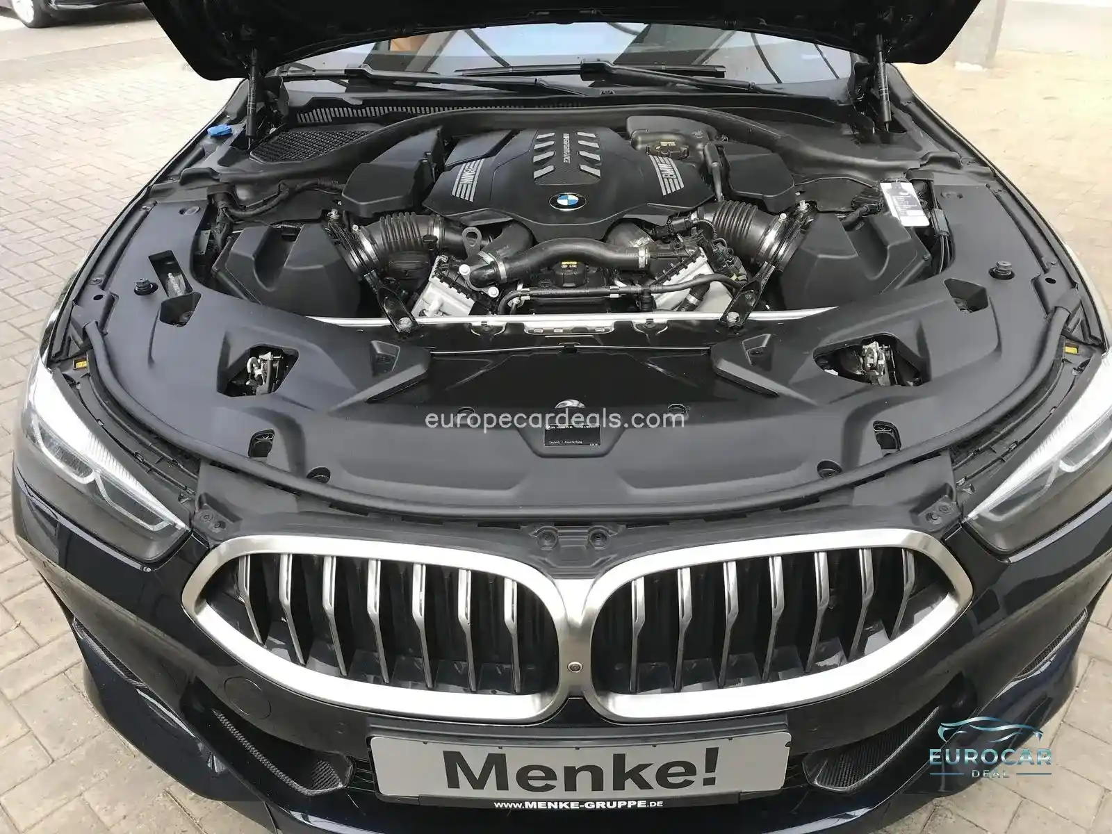 BMW M850