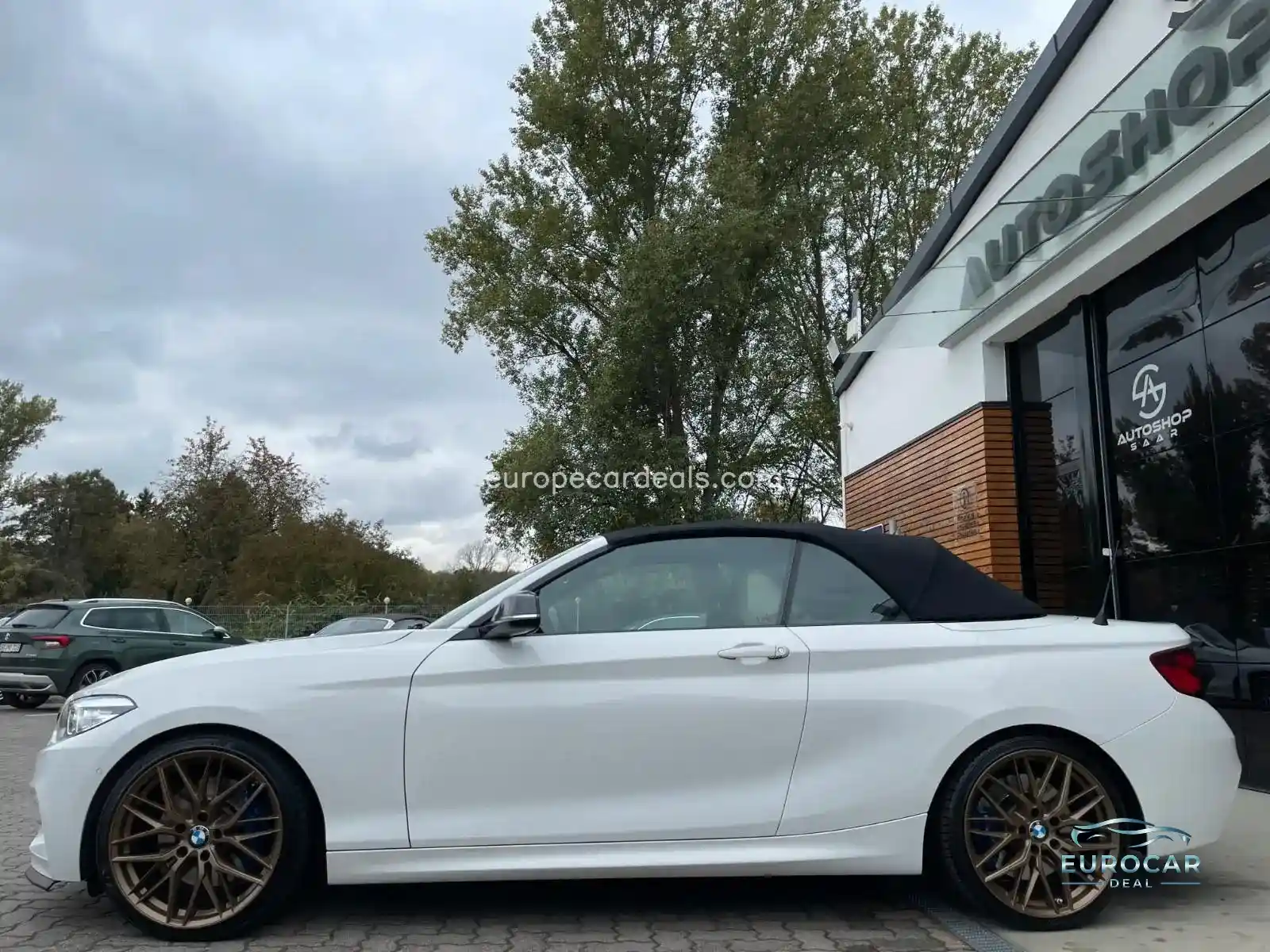 BMW M240i