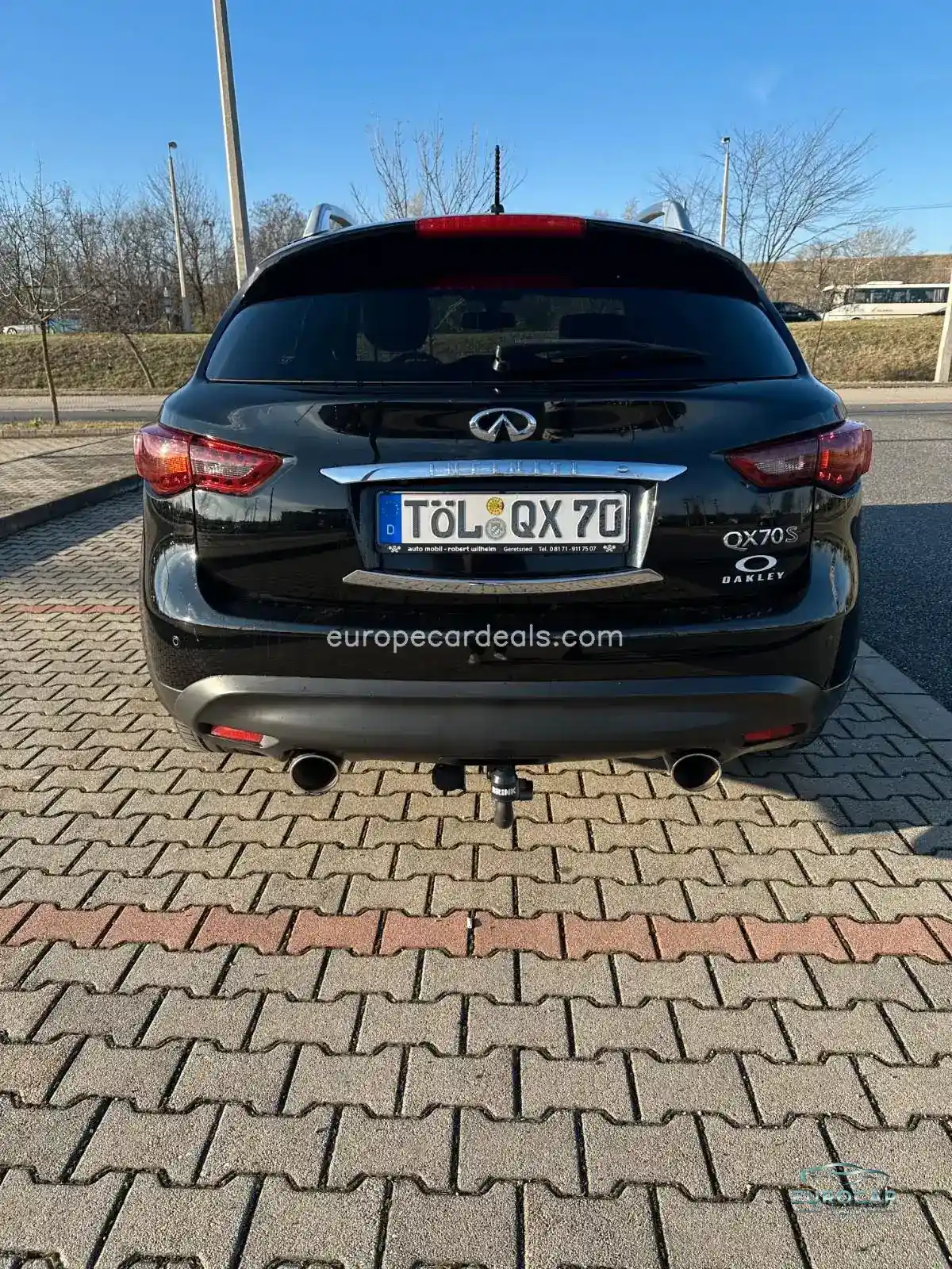 Infiniti QX70