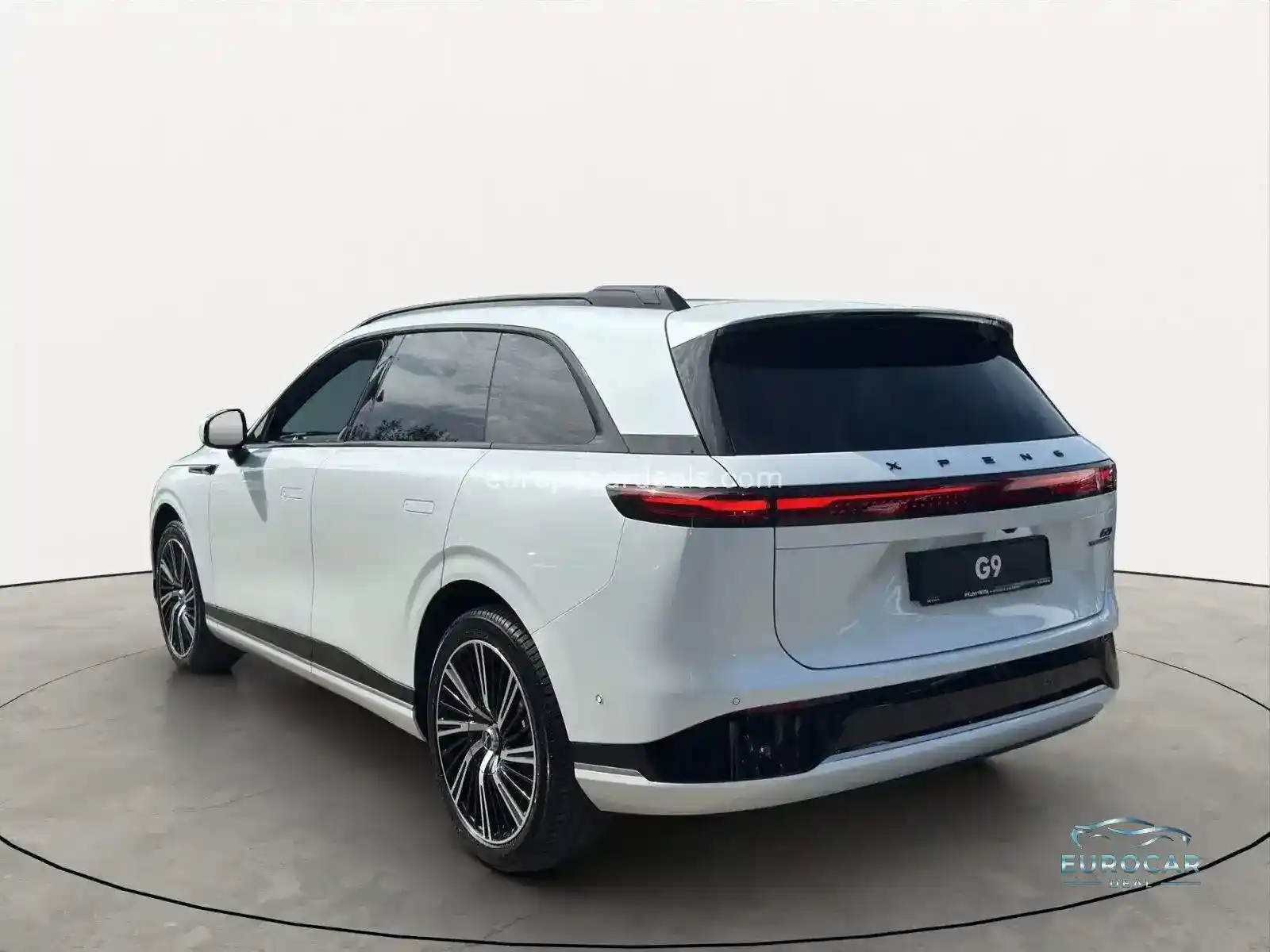 XPENG G9