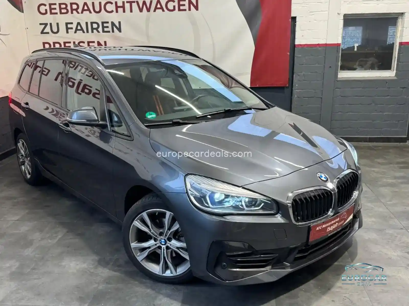 BMW 216