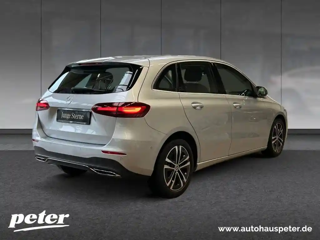 Mercedes-Benz B 200